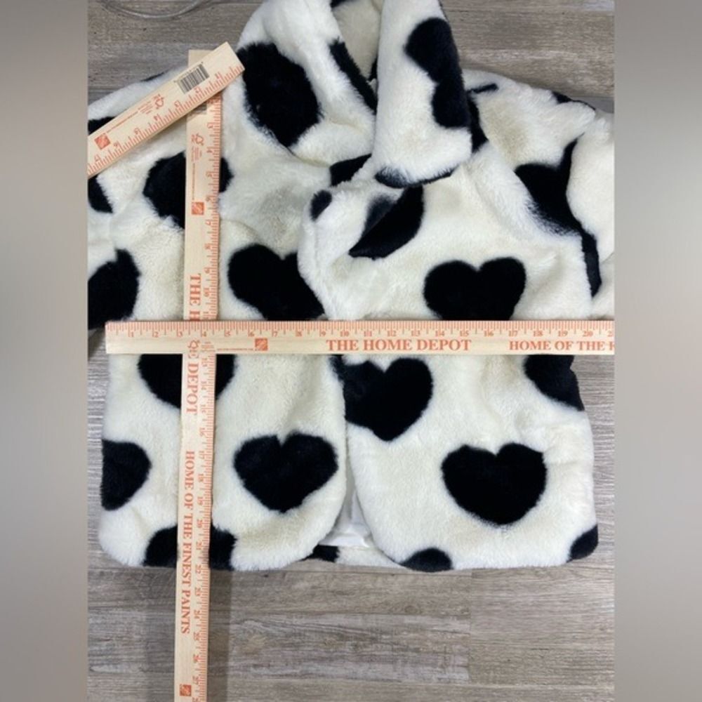 Faux Fur coat W/ M White Black Heart Print Stoosh A14314 LN - Picture 11 of 14